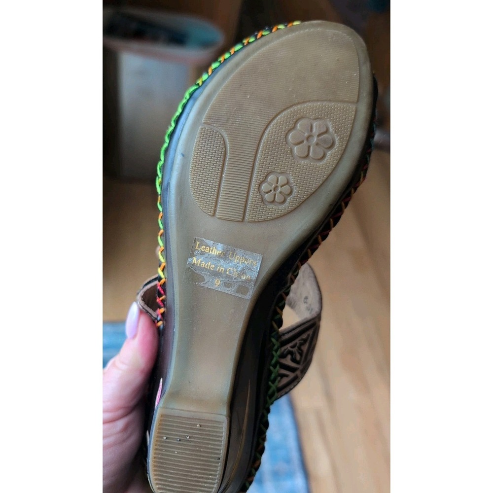ELITE by Corky's Pacific Multicolor US Sz 9 Tooled Leather Sandals Wedge Heel - Picture 4 of 9